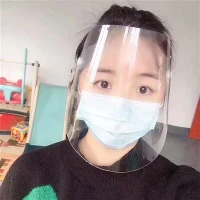 Quelle est la résistance au fluage d'une plaque épaisse en PET transparent ?